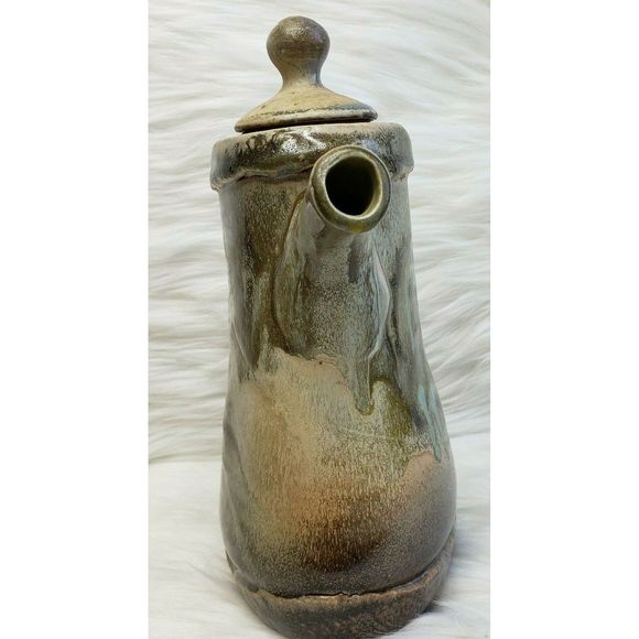 Unmarked Beautiful Pottery Pitcher W/ Spout & Lid - Picture 4 of 7